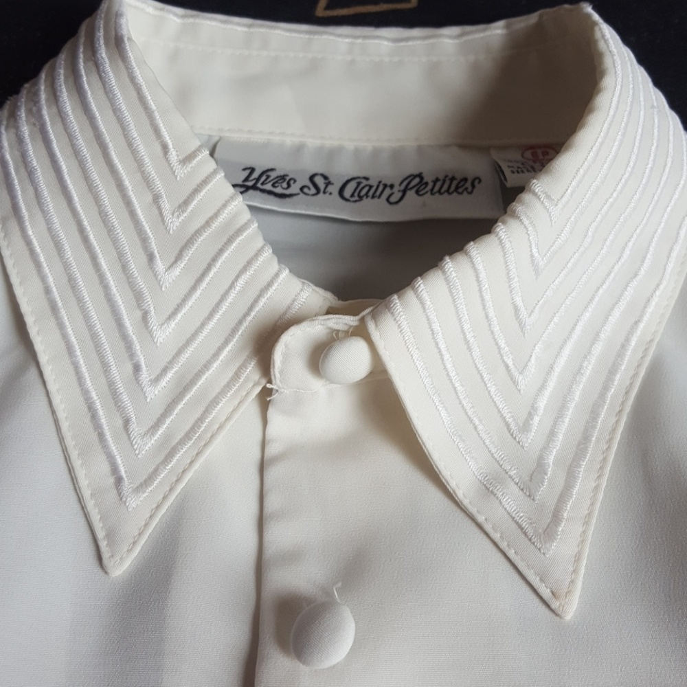 White button down blouse - Picture 3 of 6